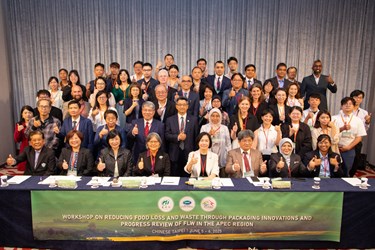 Workshop on Reducing Food Loss and Waste_Group photo of the attending experts, scholars, and distinguished guests