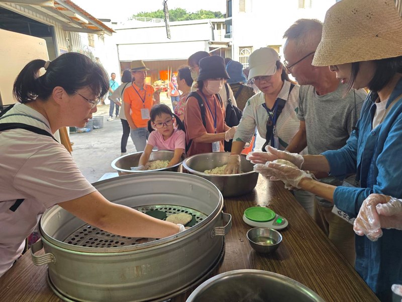 走訪再地農村社區體驗古早味芋粿巧_0
