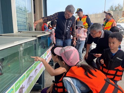 Fish species recognition and parent-child observation