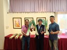 長官來賓與大安蔥合影