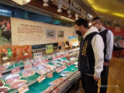 中市經發局長視察賣場 宣導落實日本進口品產地標示